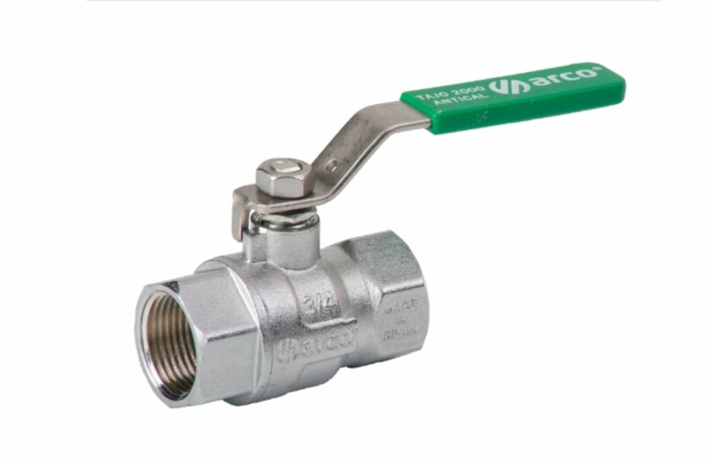 ¿Cómo cambiar llaves de paso de agua empotradas?