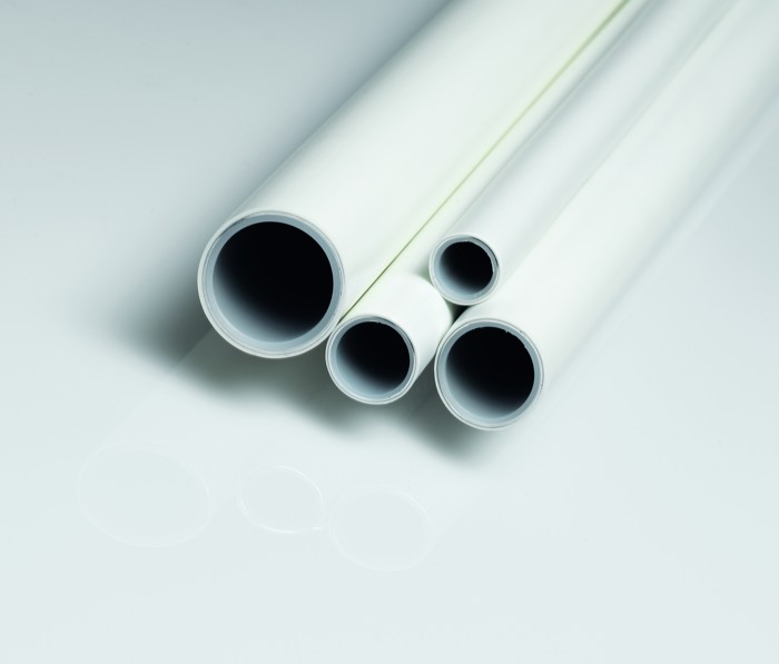 Qué herramientas se necesitan para instalar una tubería multicapa